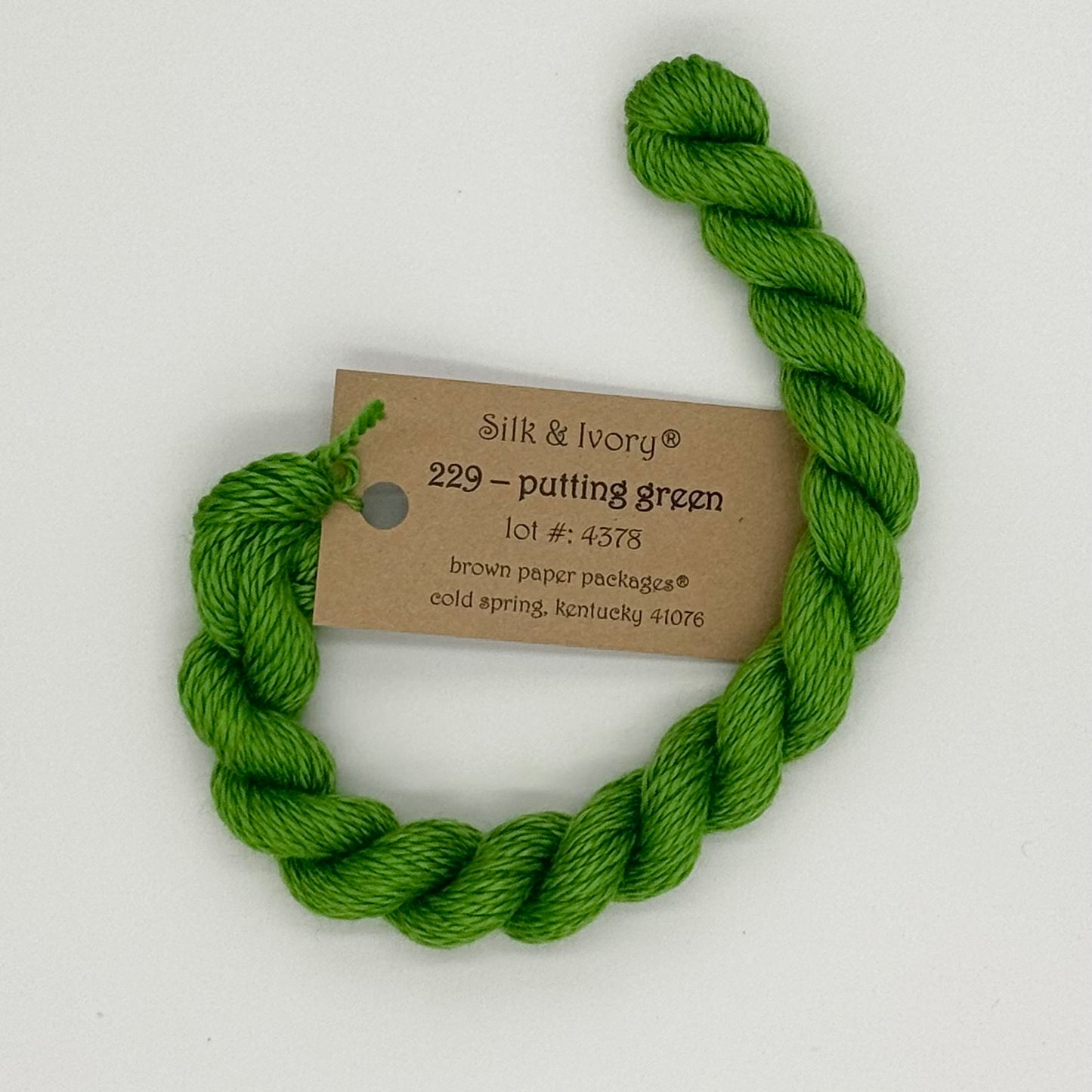 Silk & Ivory 229 Putting Green